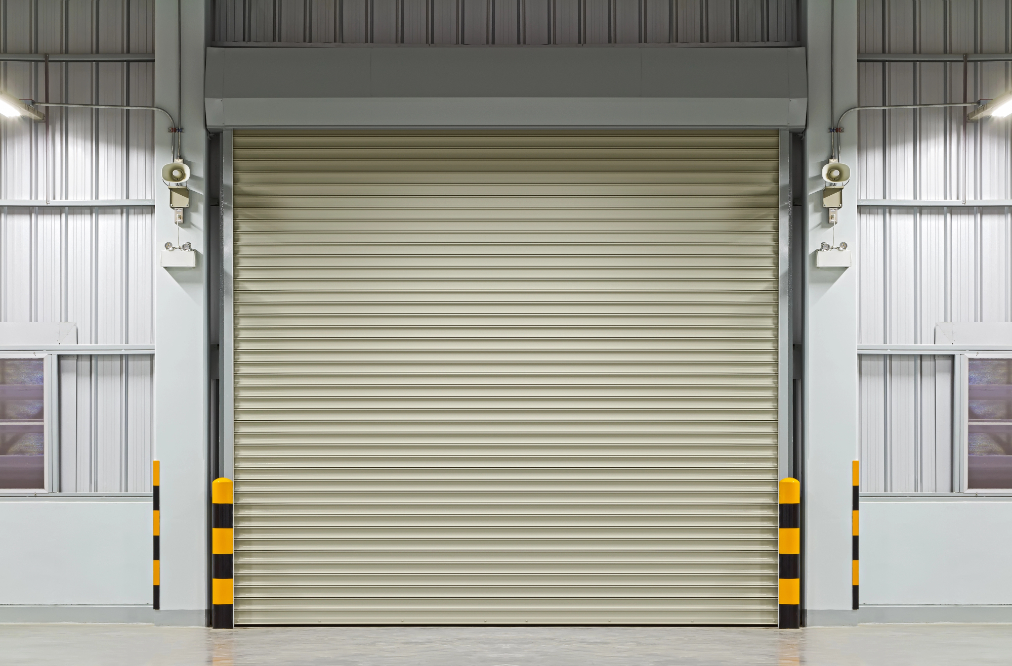 Rolo vrata zavzamejo izjemno malo prostora